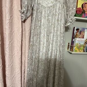 Storia Floral Maxi Dress - Cream and Pink